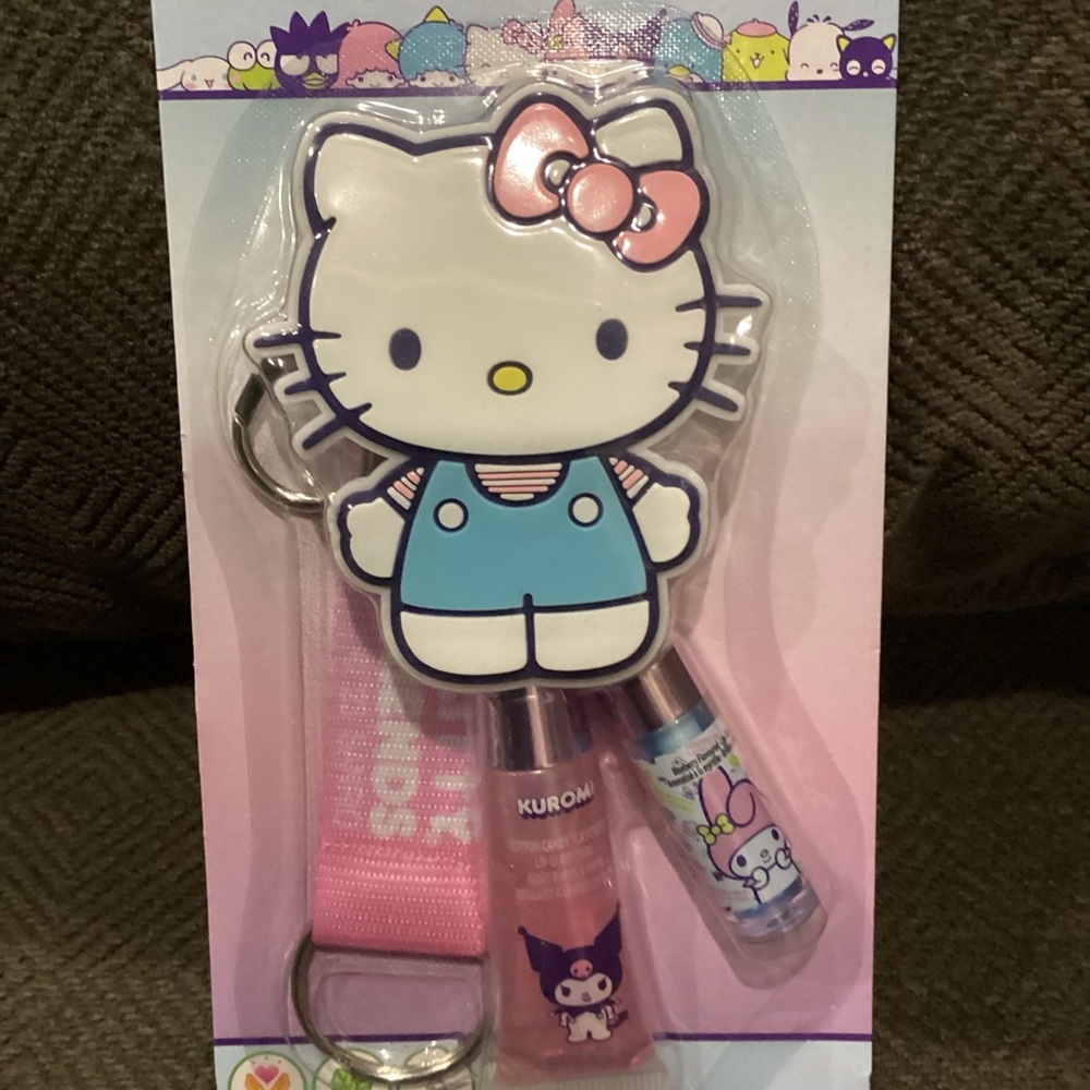 Hello Kitty Lip Gloss Keychain - Picture 3 of 7